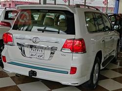 تۆیۆتا لاند کروزەر